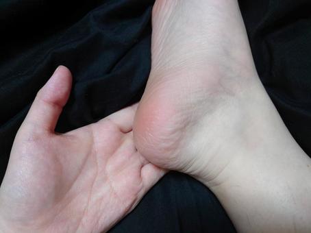 踵の痛みの症状